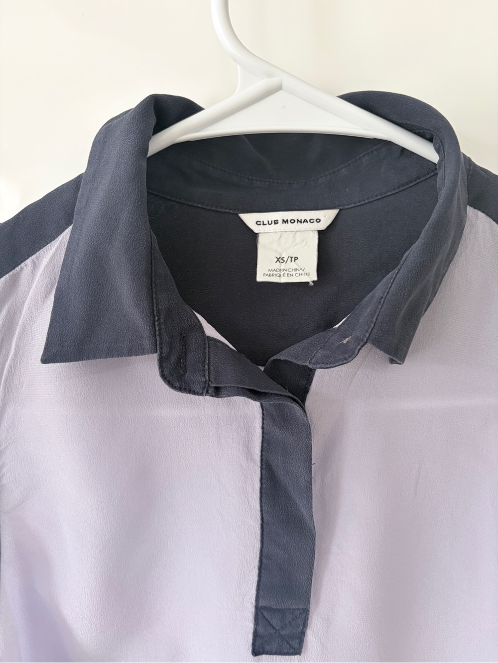 Club Monaco Lavender Silk Blouse with Navy Trim - Picture 6 of 6